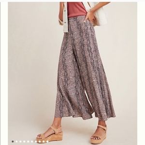 ANTHROPOLOGIE Skirted Wide-Leg Pants Reptile Snake Print - Size 4